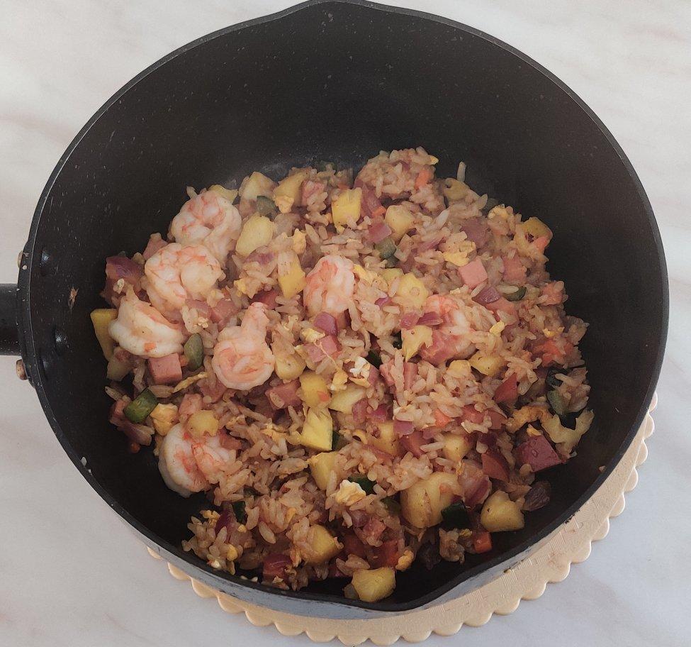 🍍菠萝蛋炒饭（加咖喱）