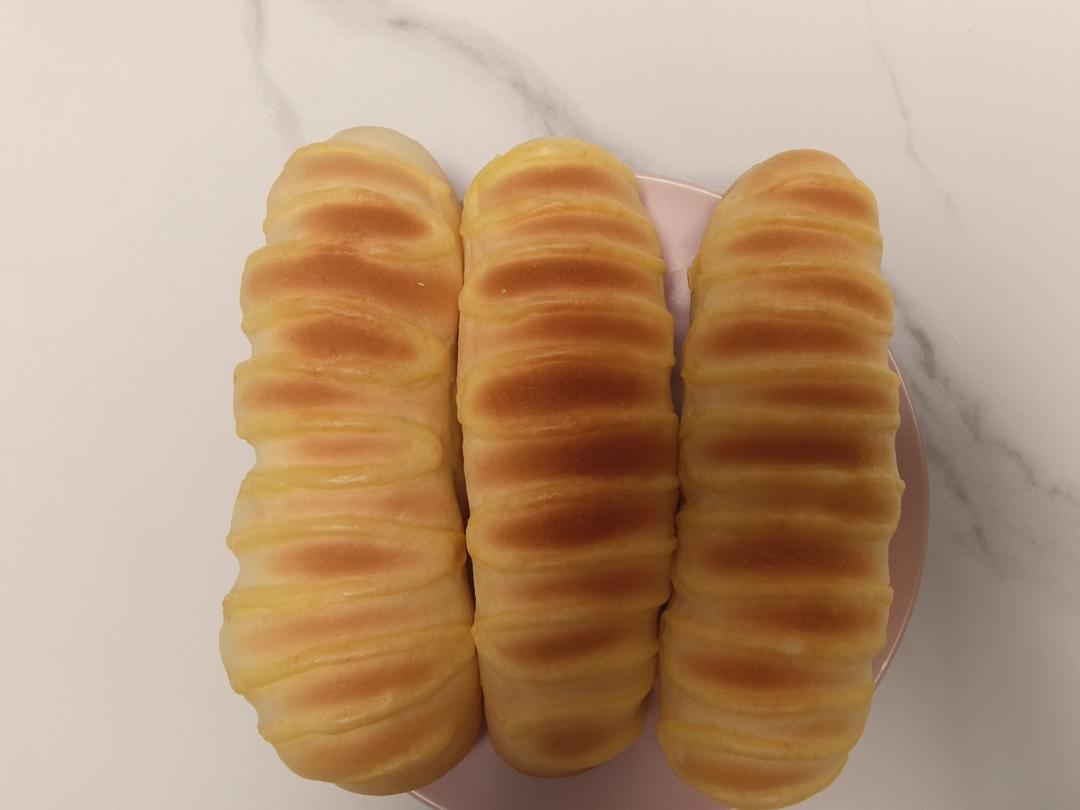 毛毛虫面包