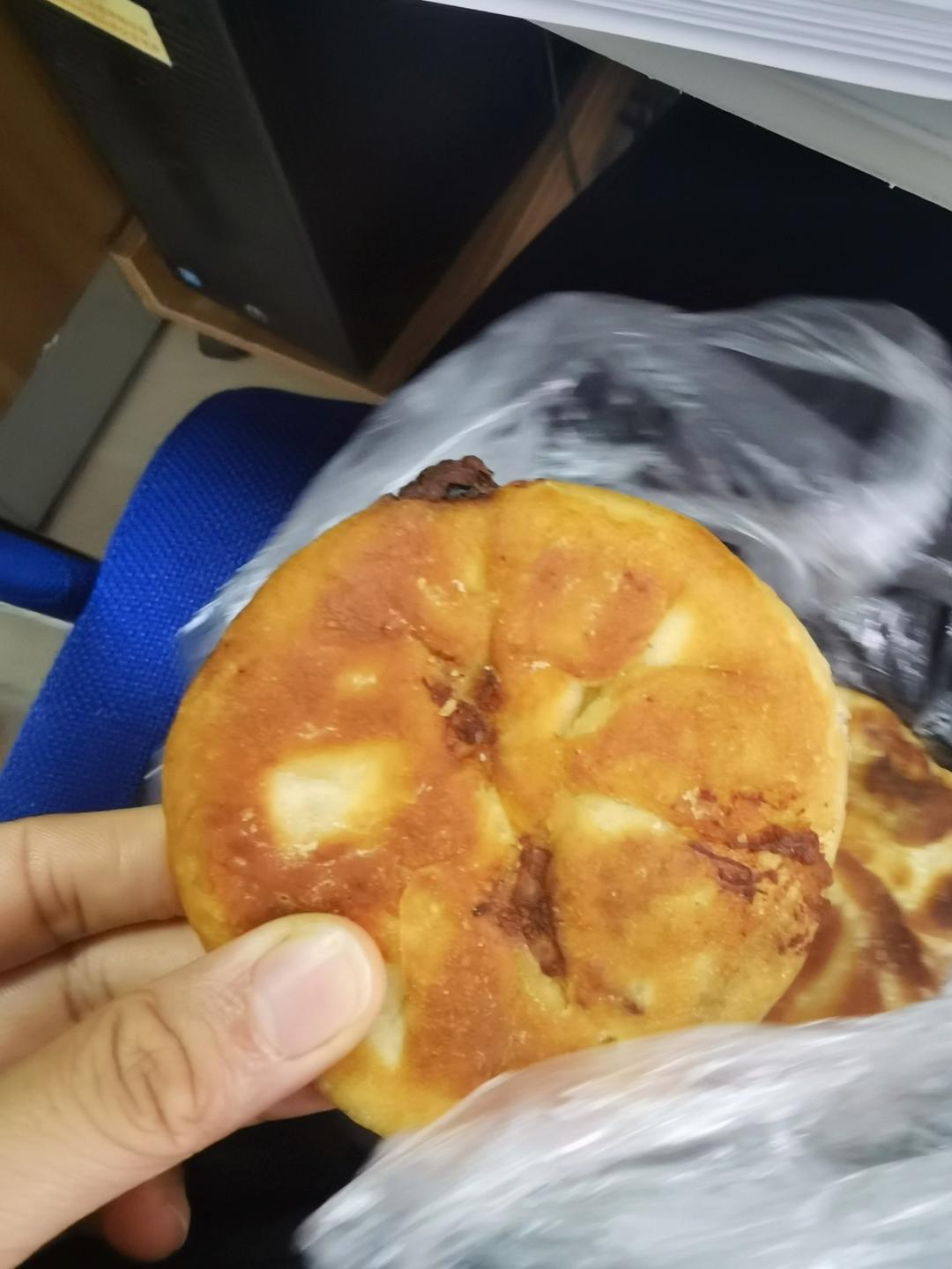早餐鲜肉饼-平底锅电饼铛烤箱都可以做