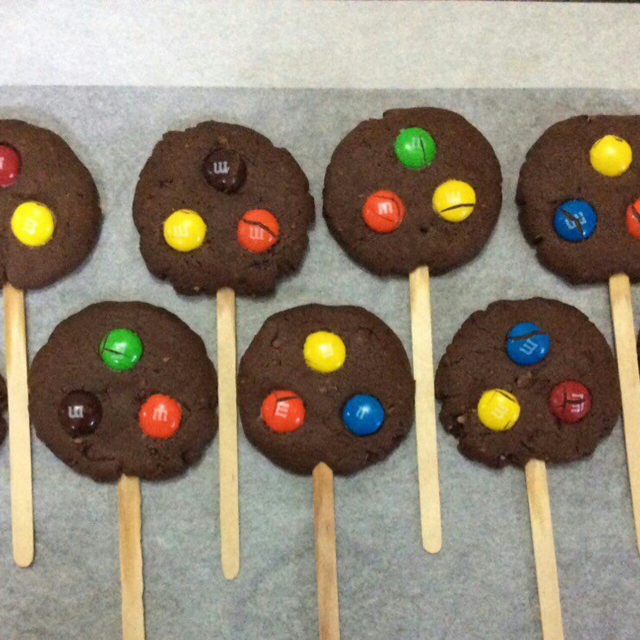 6·1请给我五彩缤纷的巧克力棒棒糖甜饼