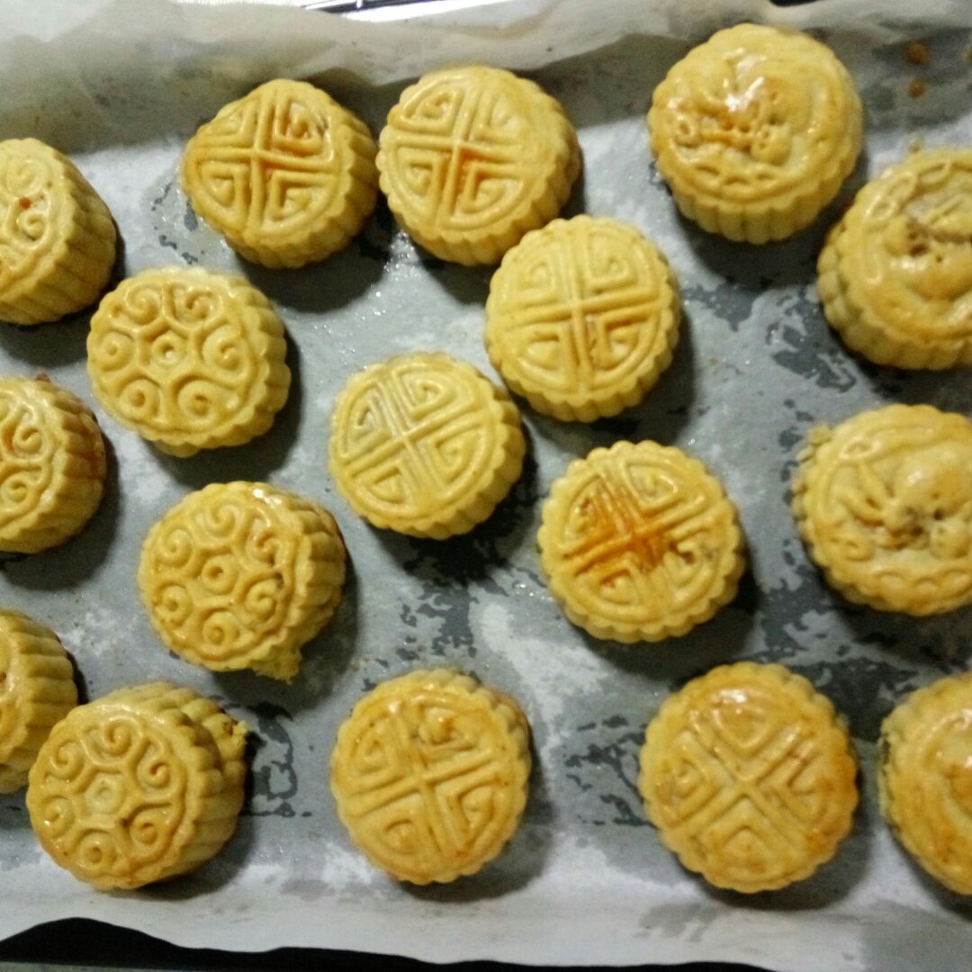广式月饼——蛋黄莲蓉月饼