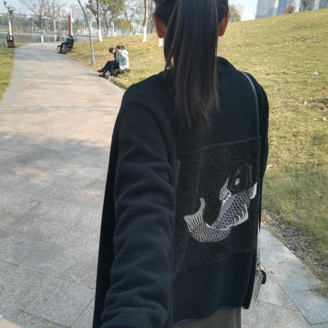 燕燕呢喃