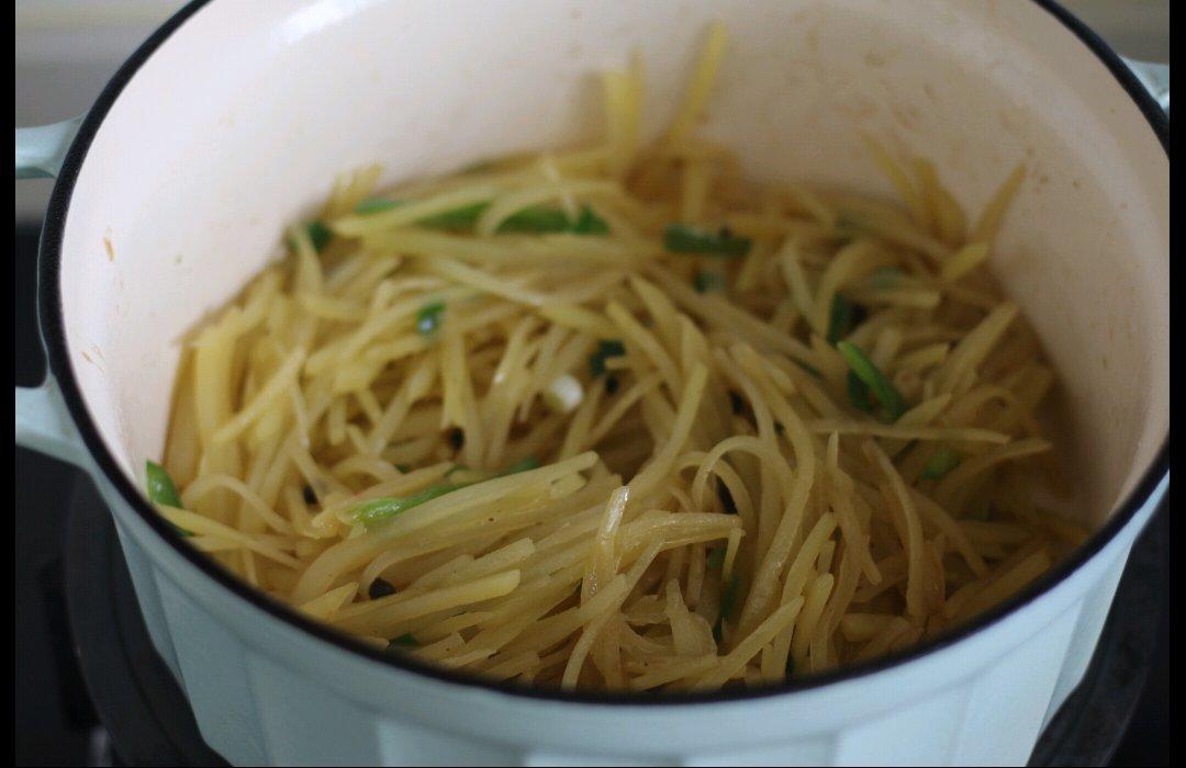 简易版藤椒鱼【10月北鼎珐琅铸铁锅食谱】