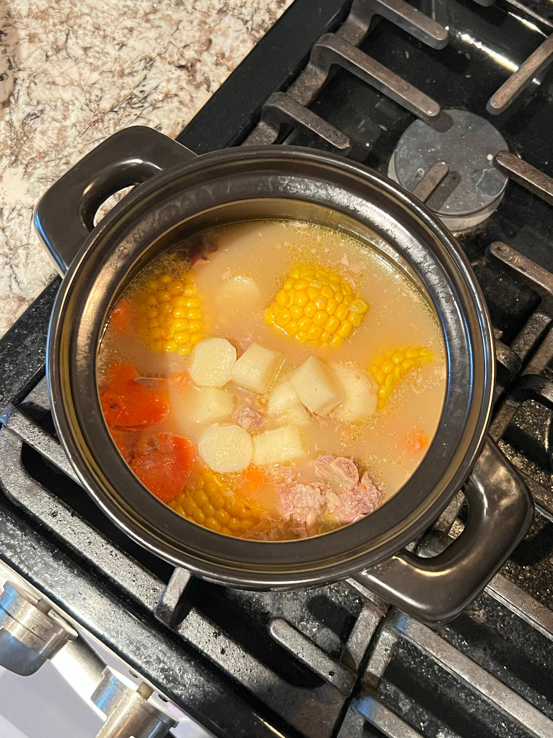 连吃三碗的玉米山药排骨汤