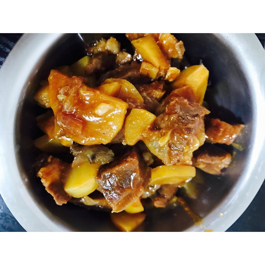 土豆炖牛肉