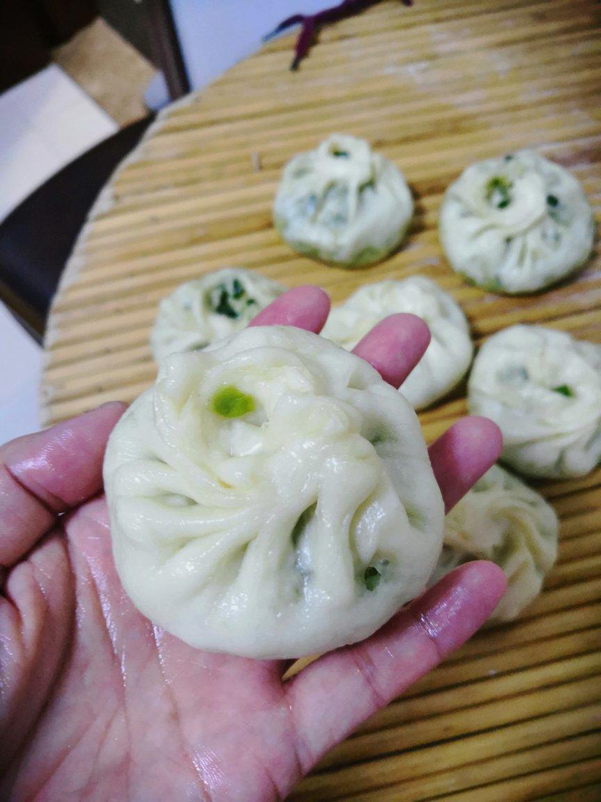 韭菜鸡蛋包子