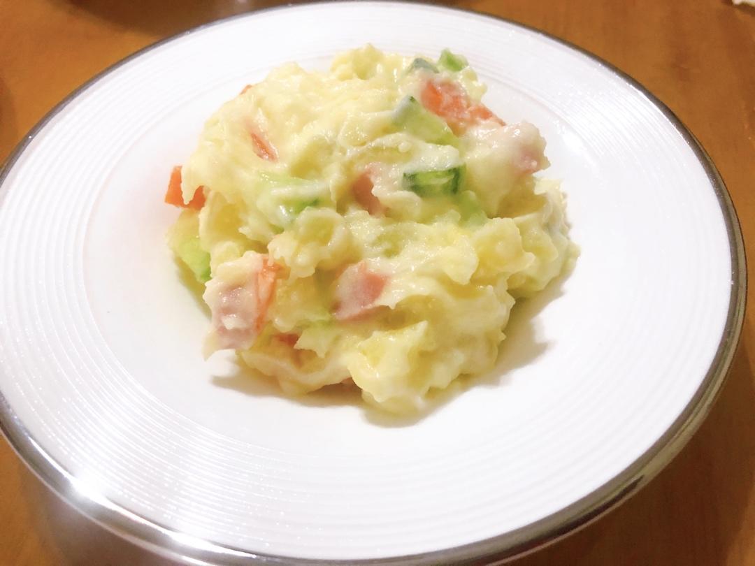 用料很足の土豆泥沙拉