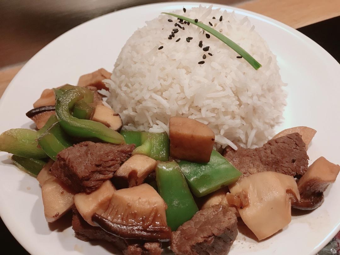 黑椒杏鲍菇牛肉粒