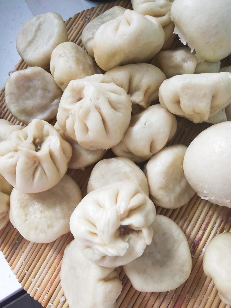 妈妈小笼包
