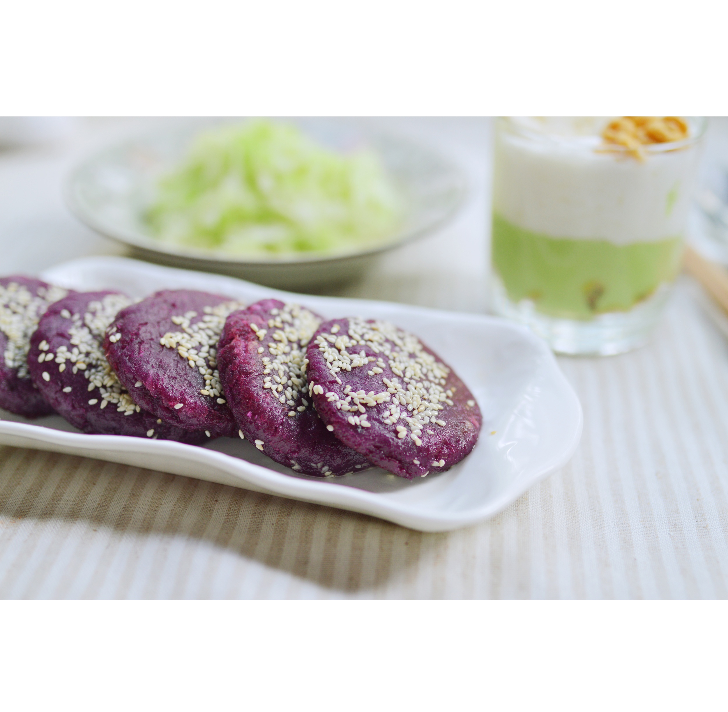 紫薯芝麻饼