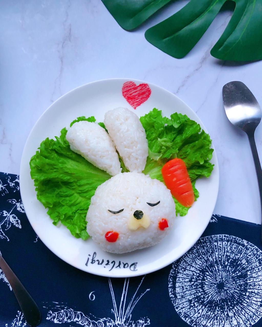 儿童趣味饭团便当（爱睡觉的兔子🐰）