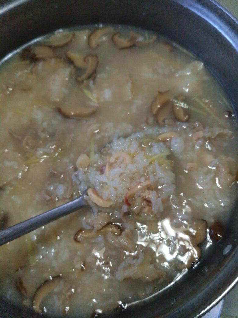 鱿鱼排骨粥(潮汕海鲜粥)