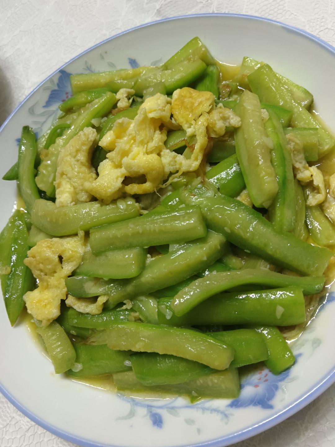简单快手，五分钟搞定的丝瓜炒蛋