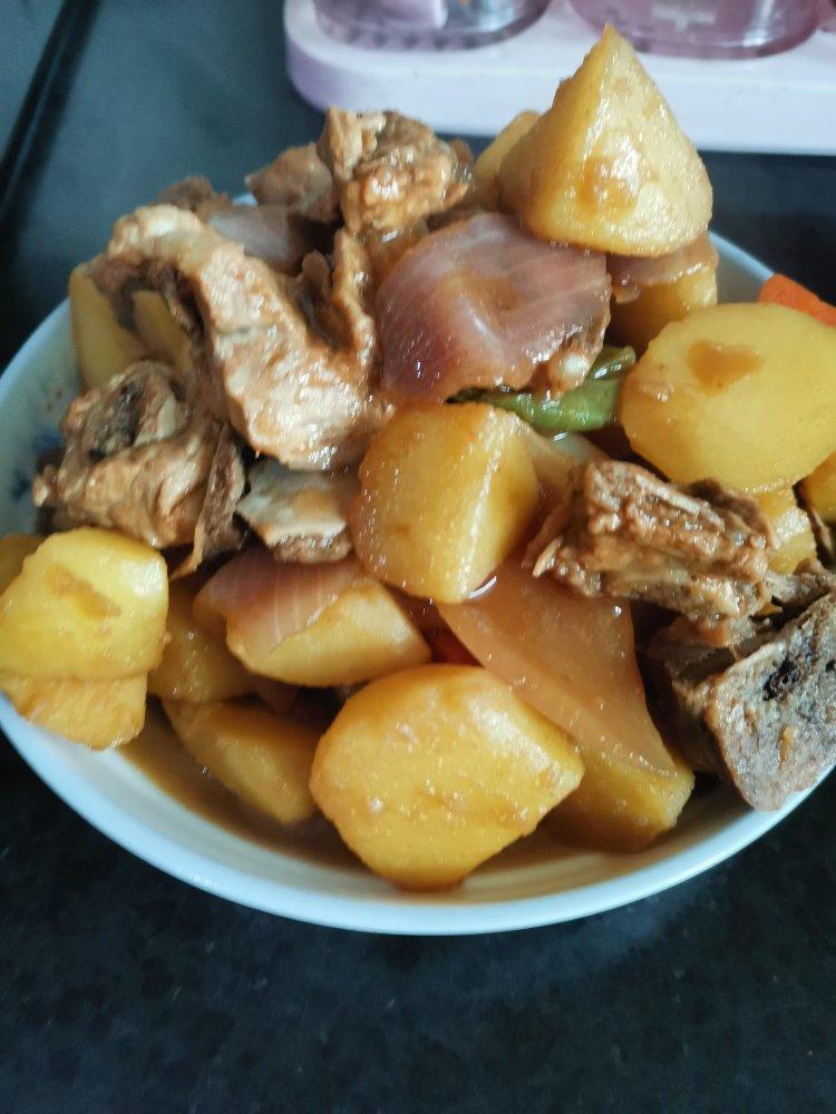 土豆排骨（超好吃）