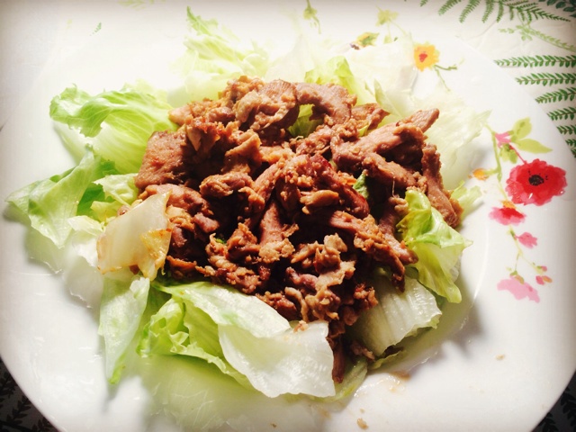 生菜鸡肉包