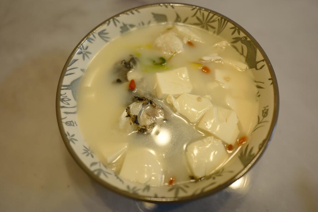 鱼头豆腐汤