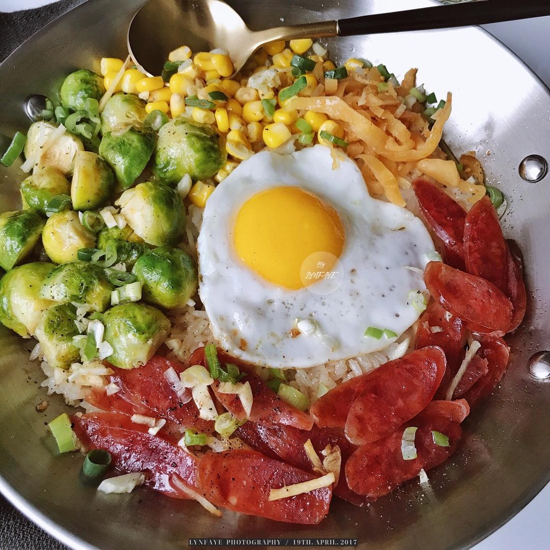 香肠煲仔饭