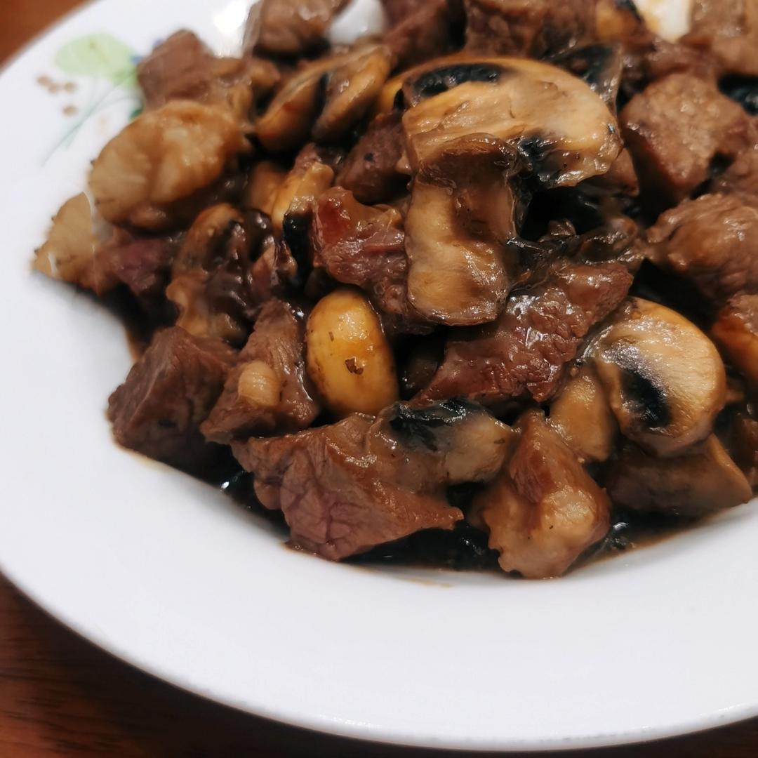 蒜香黑椒口蘑炒牛肉❗️真的是味觉天花板