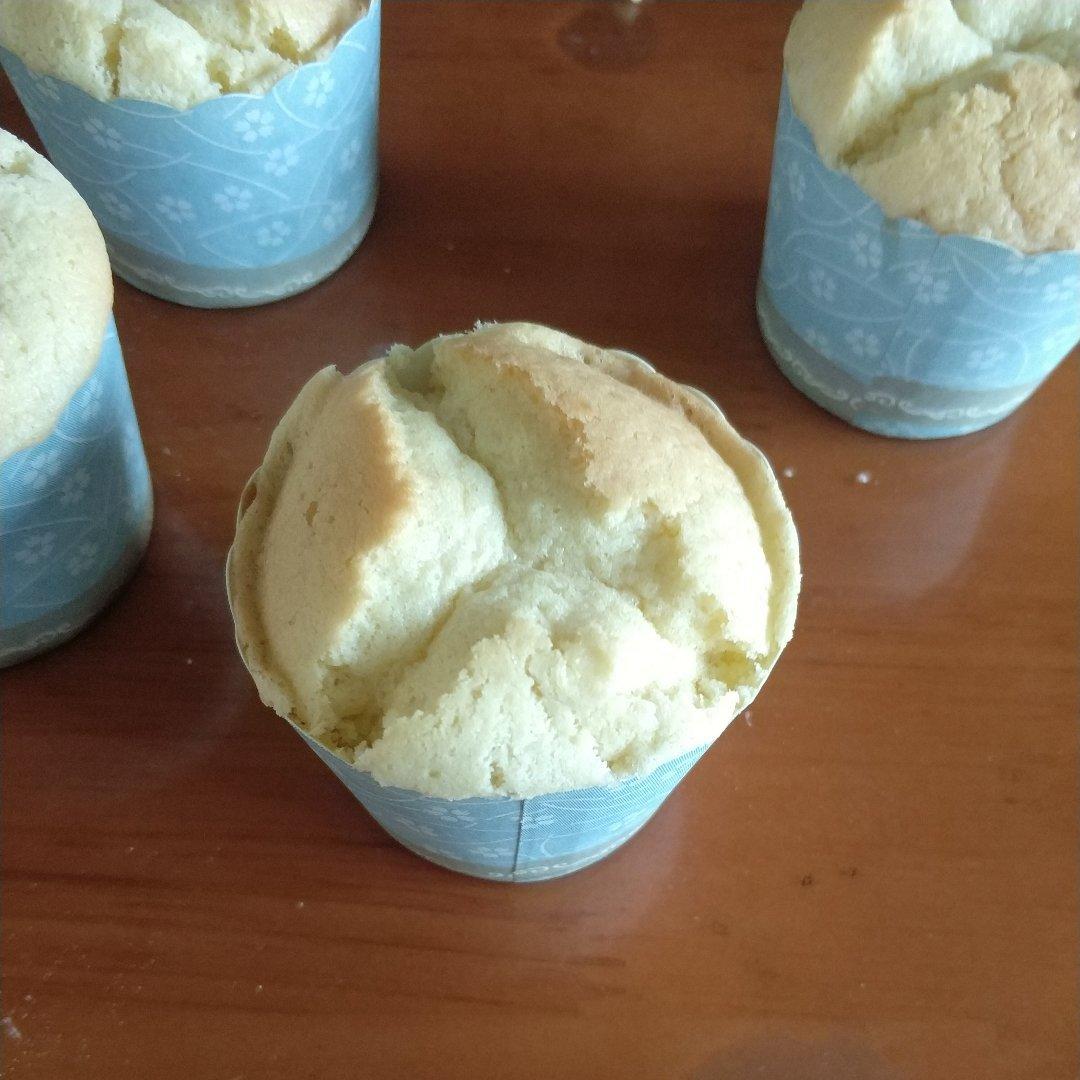 海绵纸杯蛋糕