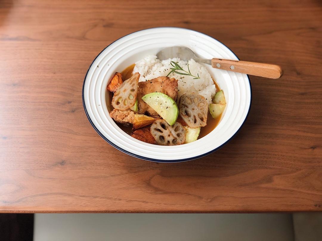 脆皮鸡炸蔬菜咖喱饭
