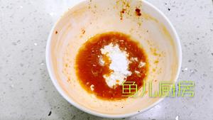 藤椒泡菜汁淋鳜鱼──《鱼儿厨房》2018年夜饭的做法 步骤13