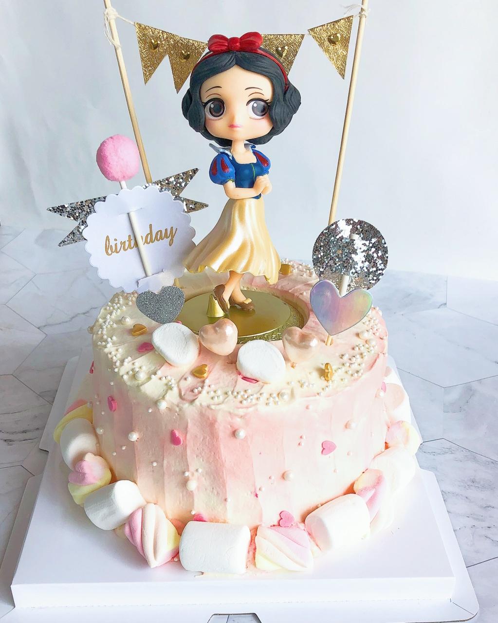 youyou攸做的白雪公主蛋糕