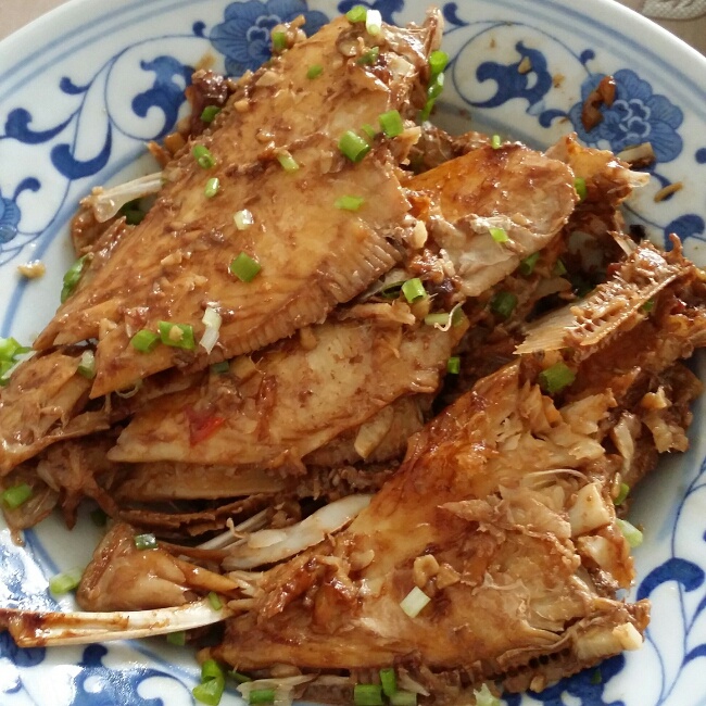 酱焖扒皮鱼