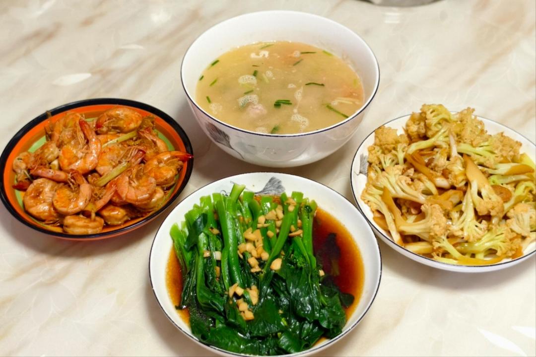 鲜美嫩滑，好喝不胖的冬瓜肉丸汤，做法巨简单