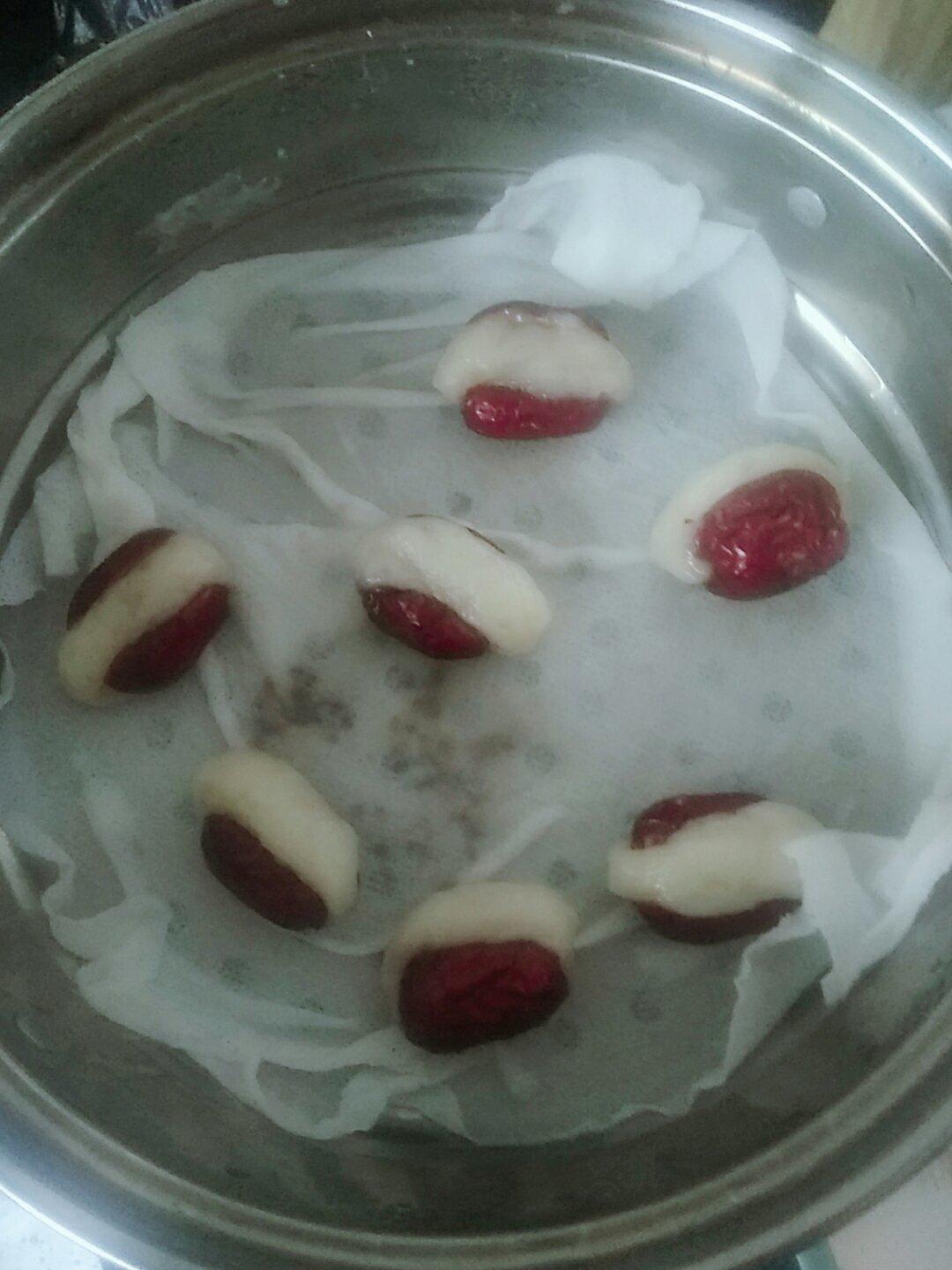 心太软— 红枣夹糯米粉