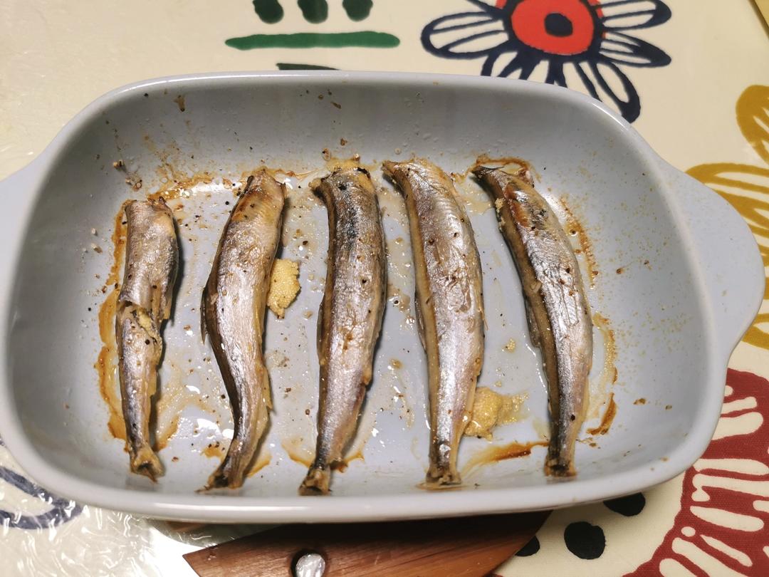 烤多春鱼
