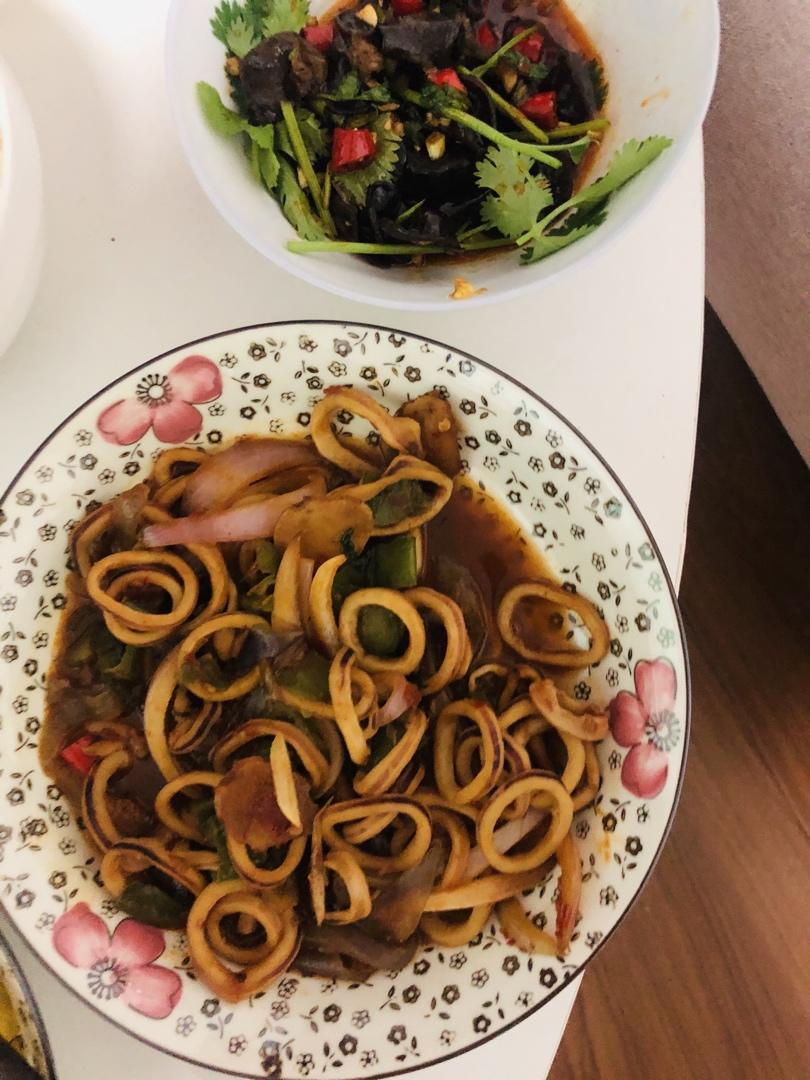 最好吃的酱爆鱿鱼圈