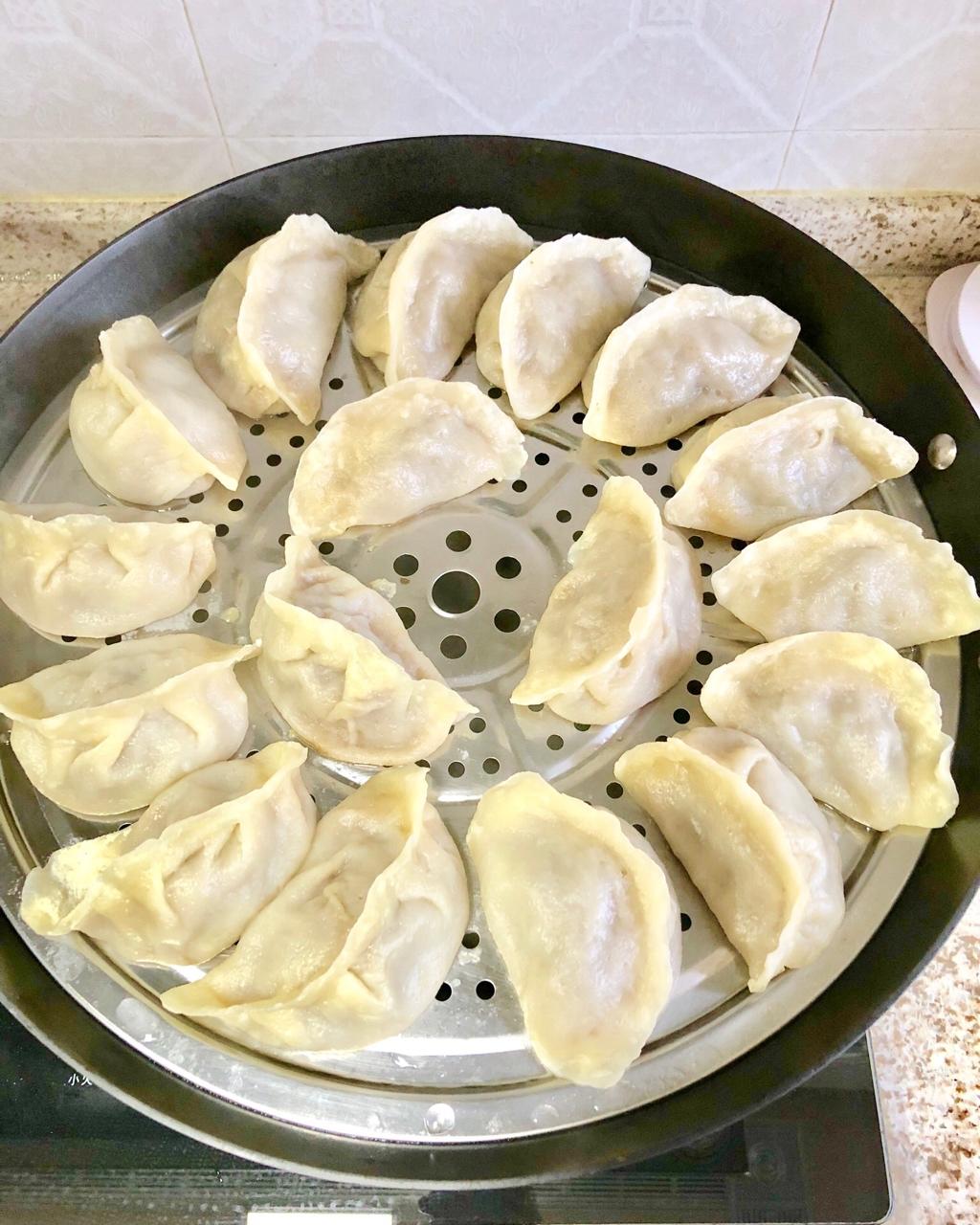 【多汁牛肉蒸饺图片】摩登兔兔兔_下厨房