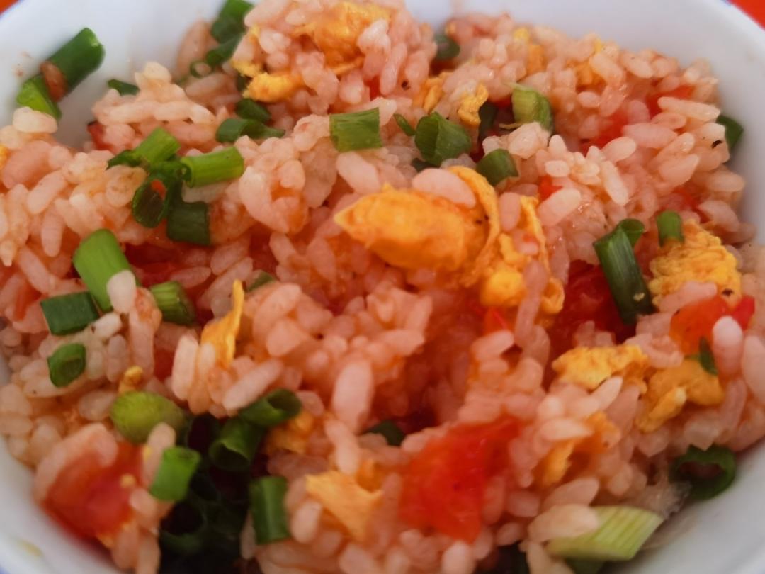西红柿鸡蛋炒饭