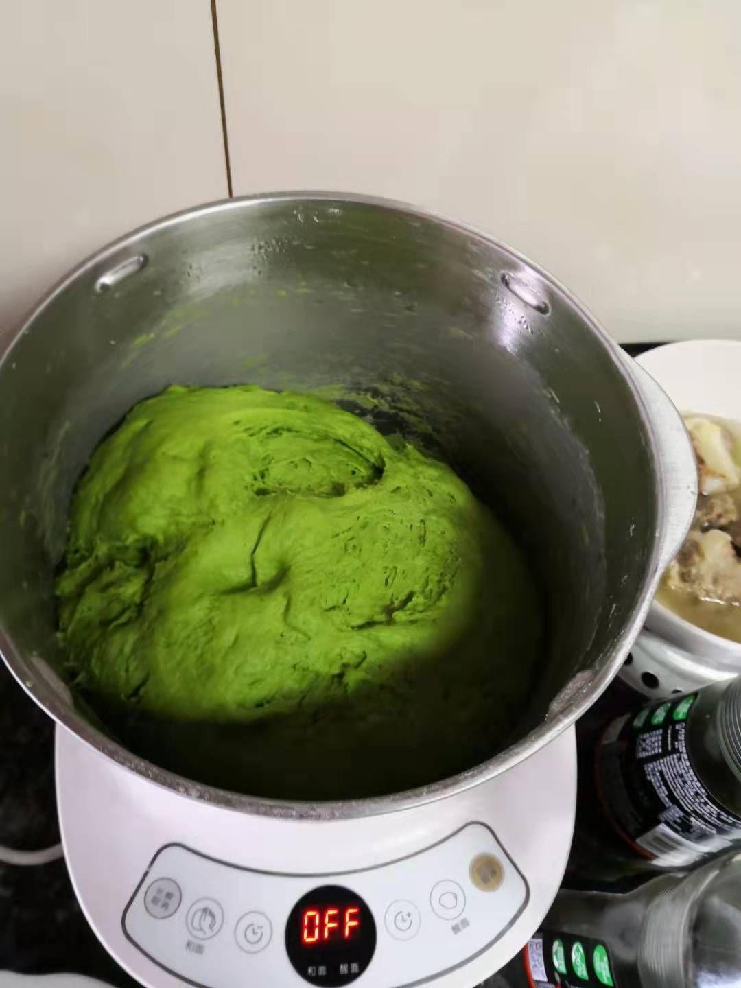 菠菜汁加了它 馒头颜色翠绿不变色 附细节视频详解