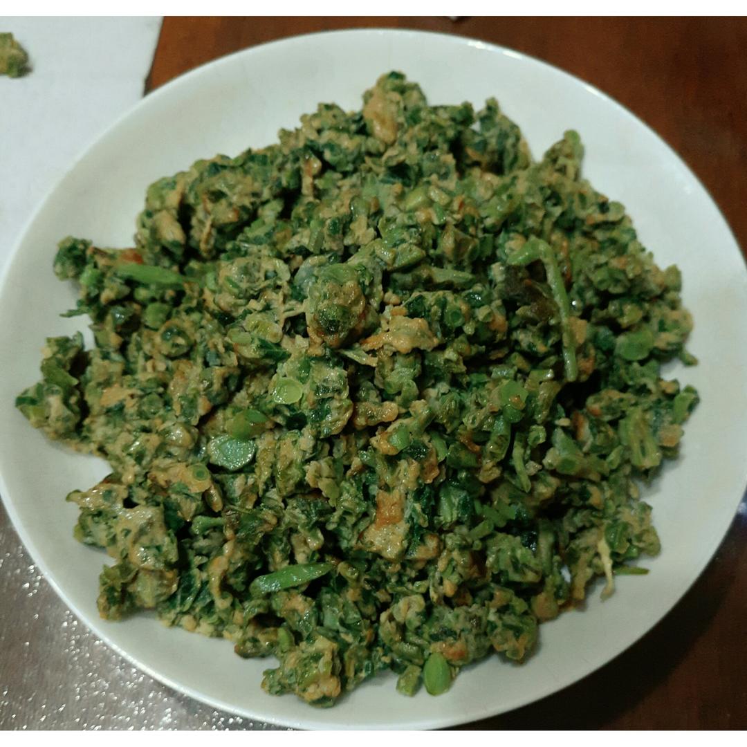 香椿芽炒鸡蛋