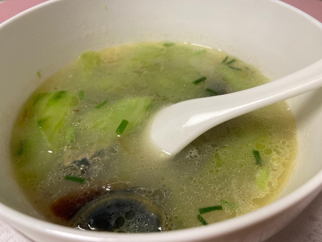 黄瓜皮蛋汤