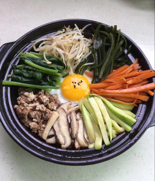 韩国石锅拌饭