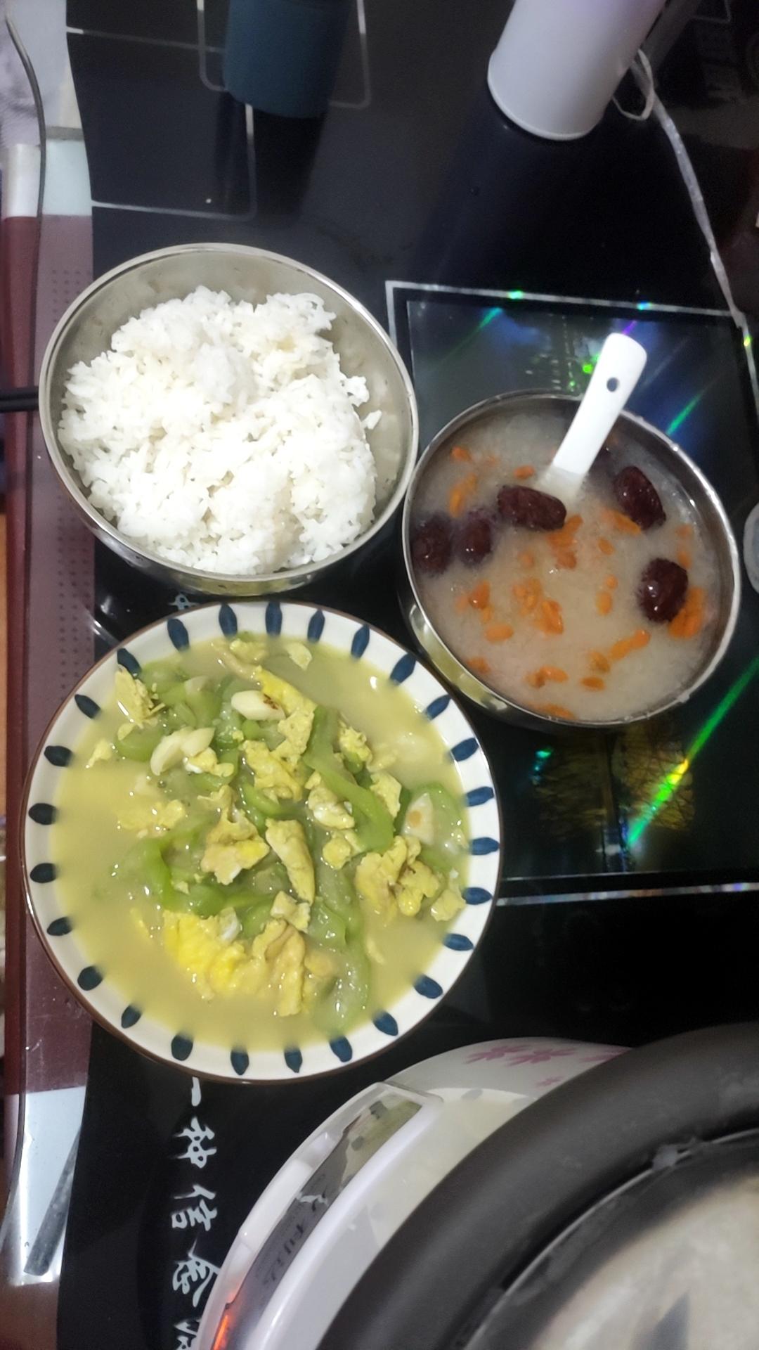 新鲜银耳红枣羹