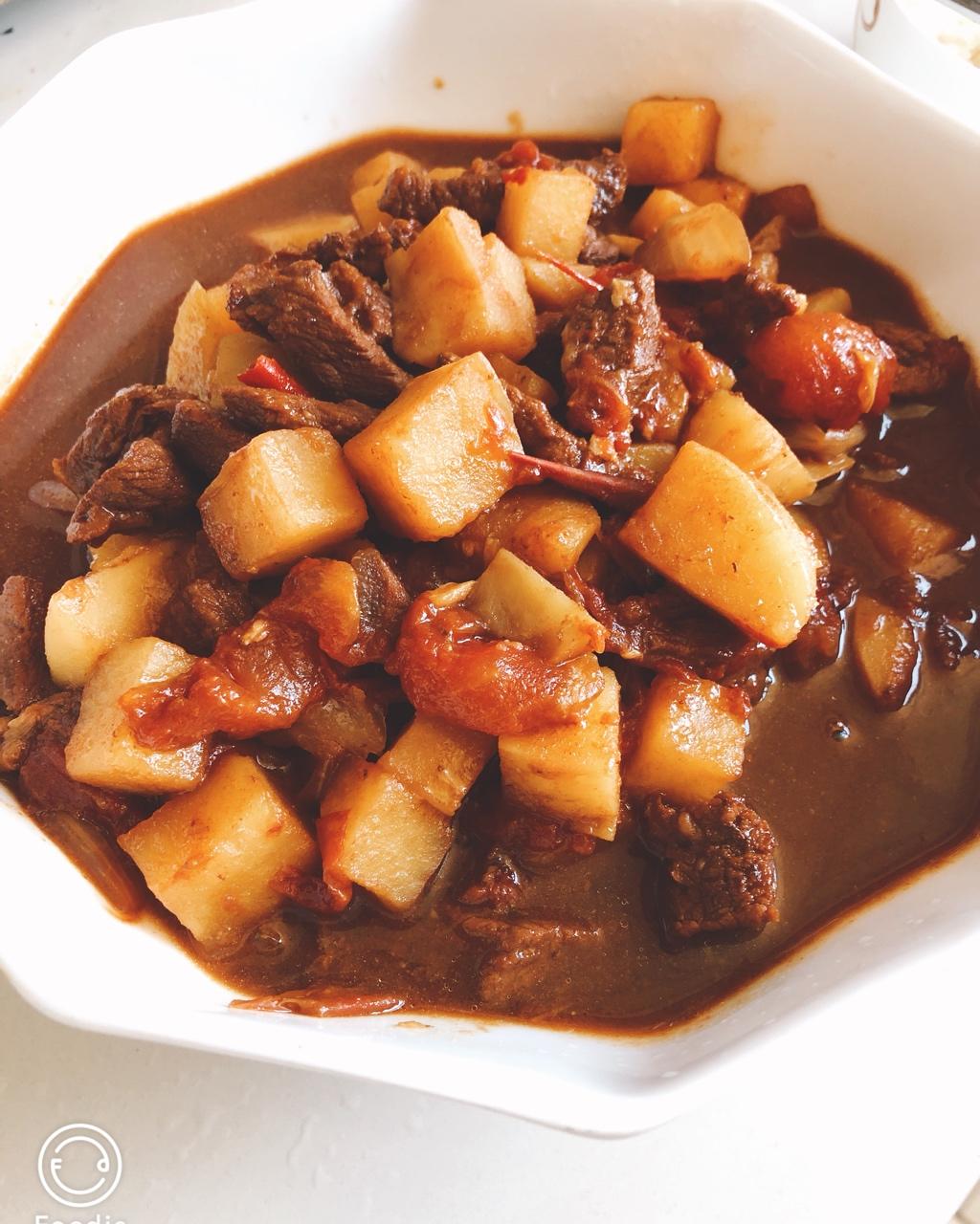 红烧牛肉土豆 （独家秘制）