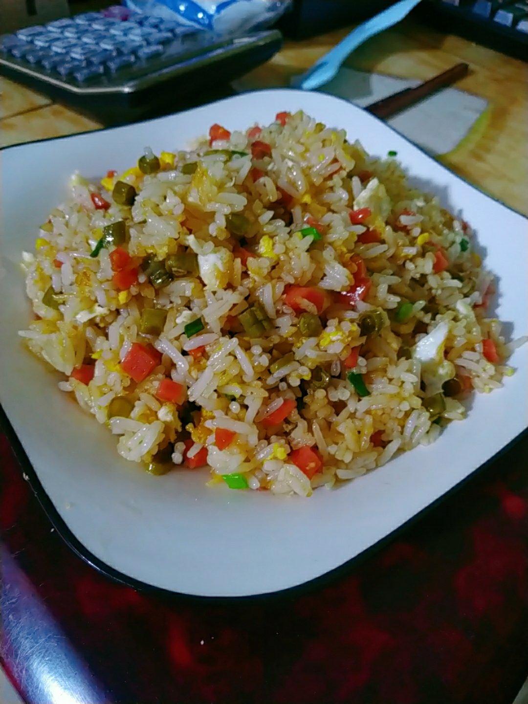 酸豆角炒饭