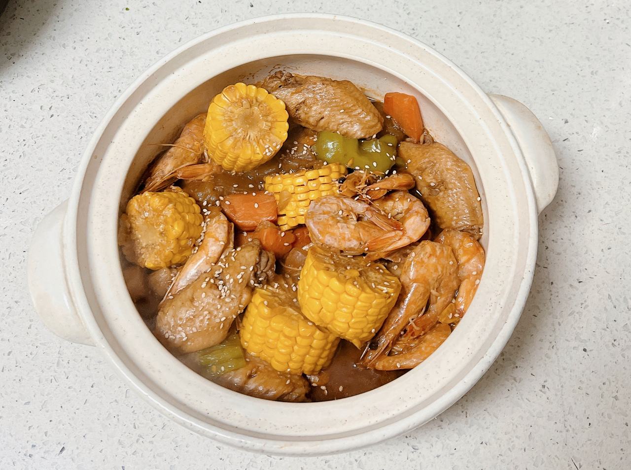 鲜香入味的鲜虾鸡翅玉米煲|美味一锅端