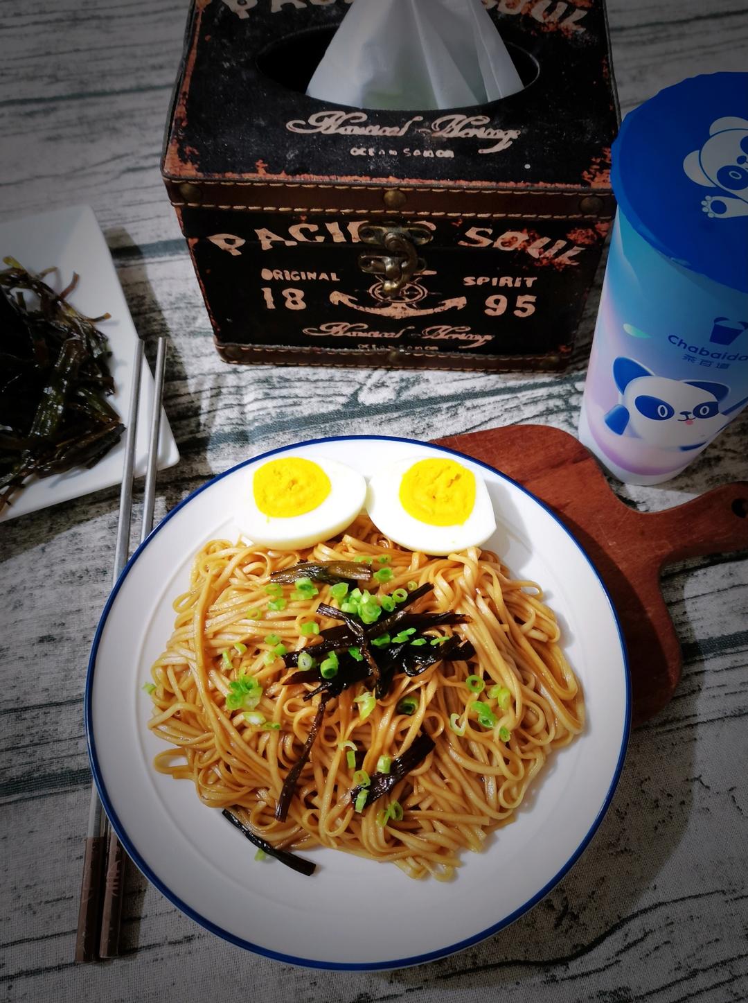 10分钟搞定的一碗葱油拌面