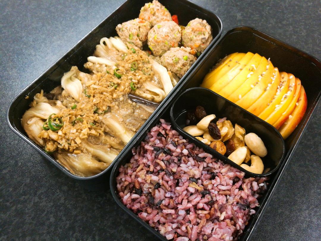 麻酱蒸茄条