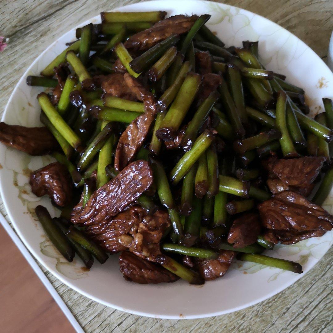 蒜薹炒肉