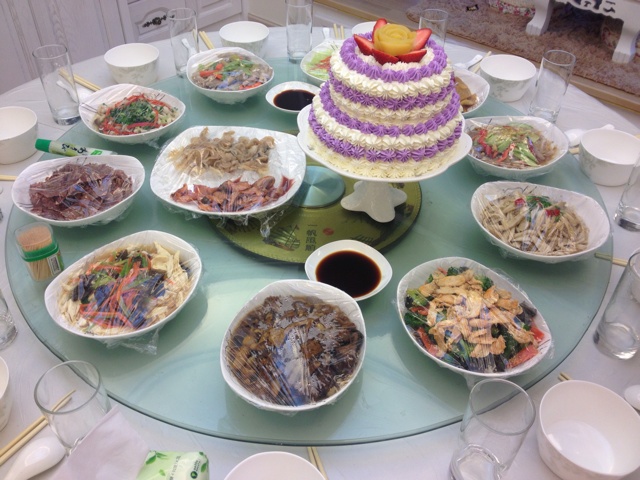 奶油水果装饰蛋糕