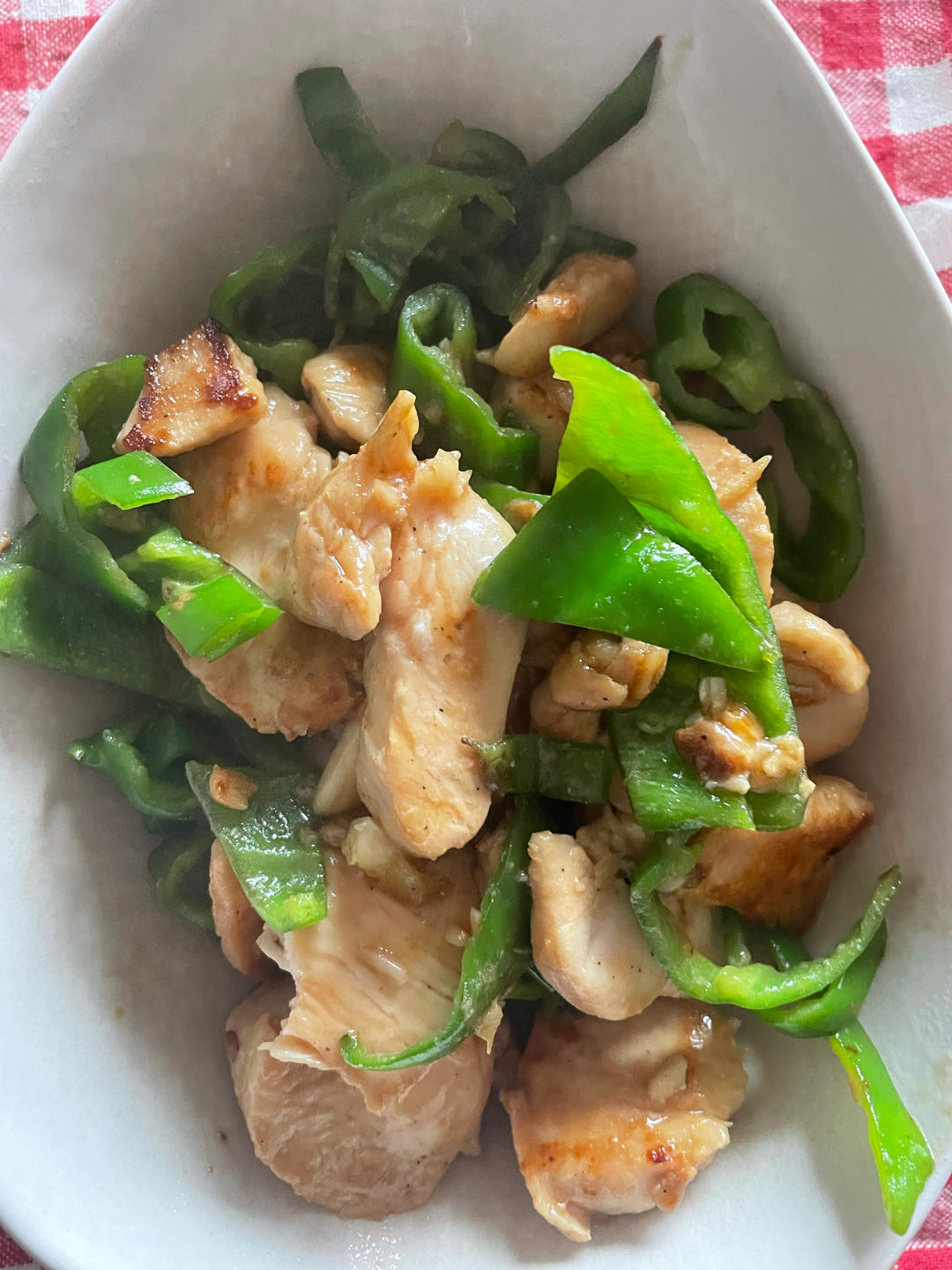 巨好吃的青椒炒鸡胸肉丝，超下饭