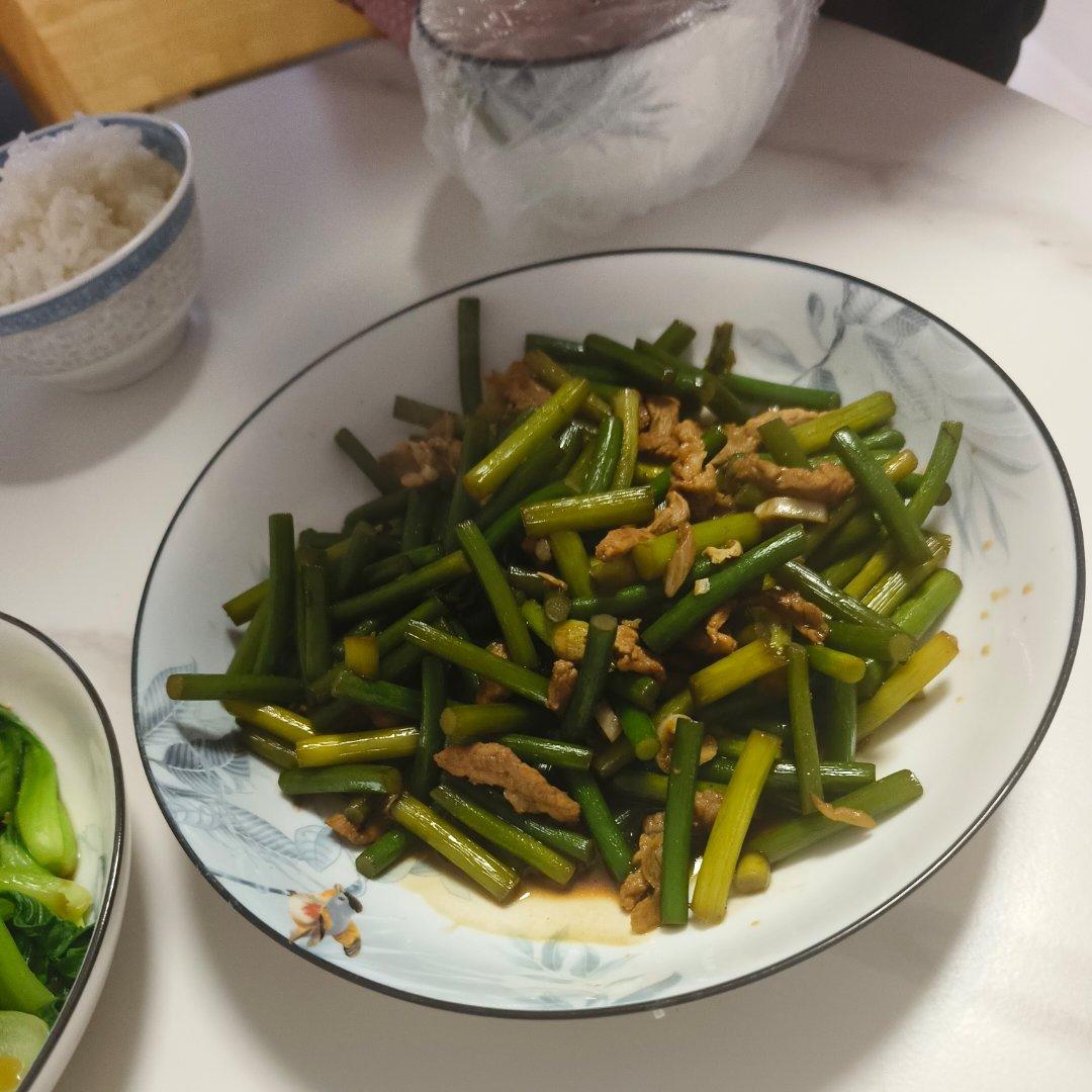 蒜苗炒肉丝