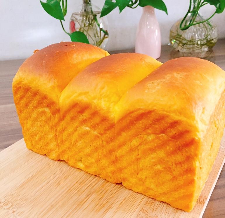 南瓜奶香吐司