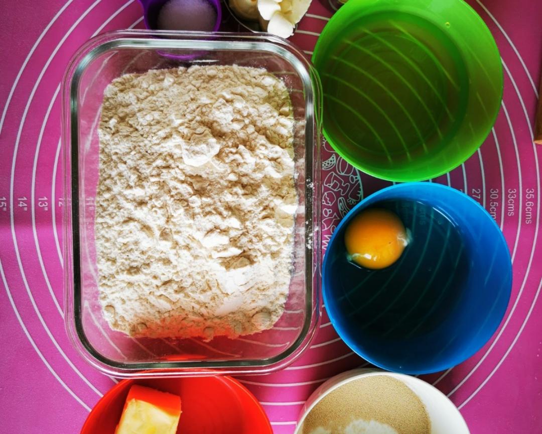 纯奶手撕吐司的做法 步骤1