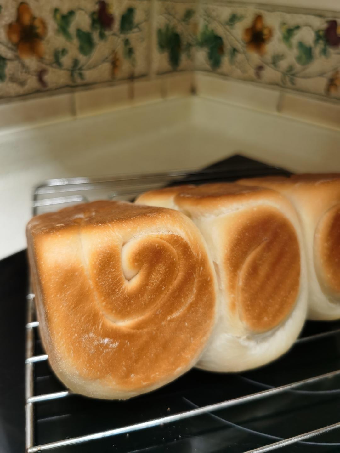 🍞低热量，超级柔软，蓬松，清甜三明治白吐司
